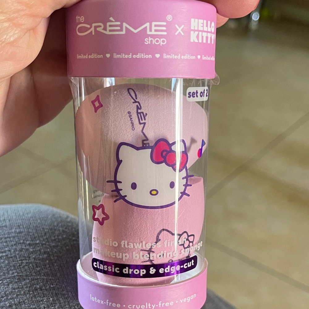 x Hello Kitty Pink Makeup Sponge